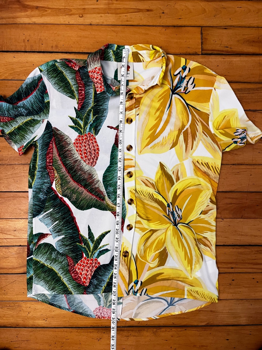 FARM Rio Tropical Button Down Split Pattern Shirt, Size Small - Picture 9 of 13